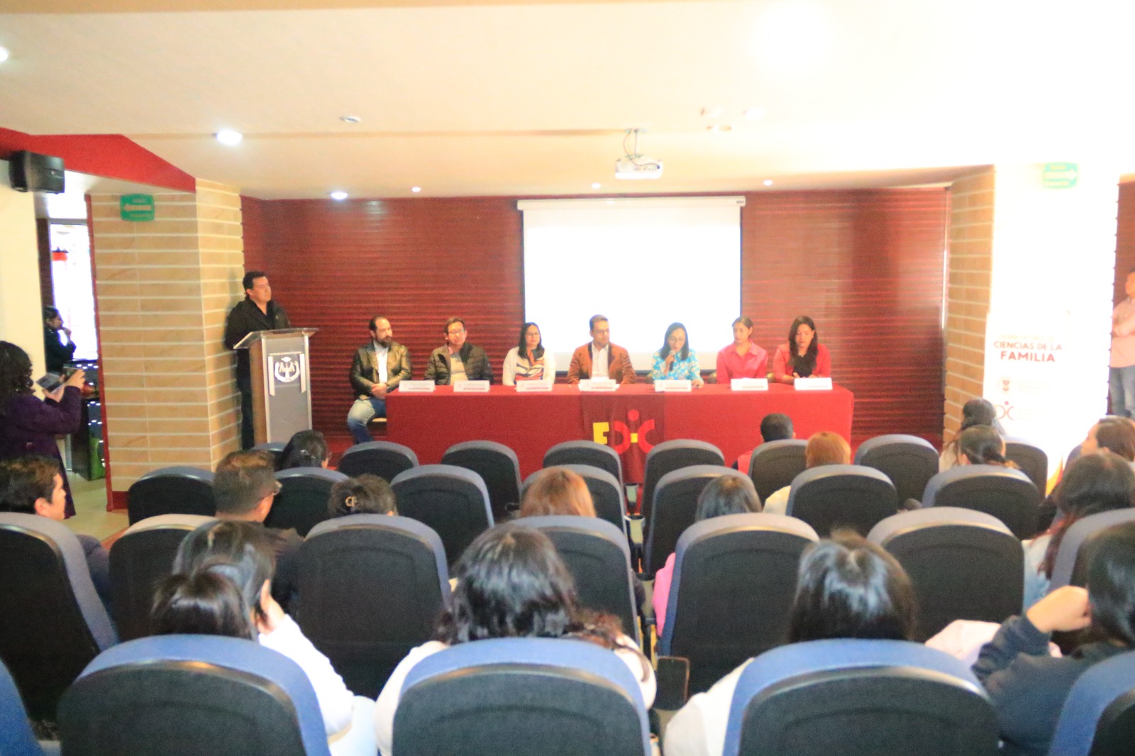 Inaugura la UATx la I Jornada 'Hacia el reconocimiento de nuestra cultura de cuidado en el estado de Tlaxcala'
